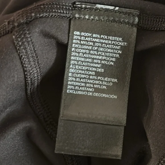 The North Face Womens Motivation High Rise Shorts XL - Picture 10 of 10